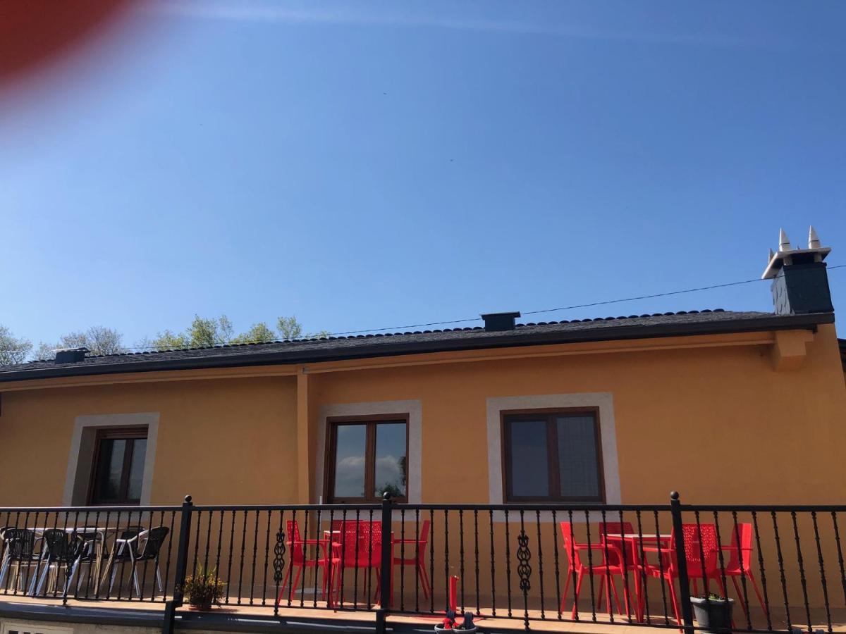Albergue O Cruceiro Salgueiros Buitenkant foto